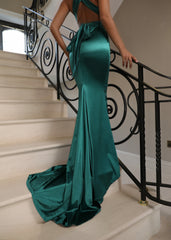 Red Carpet Ready Satin Gown - Emerald Green